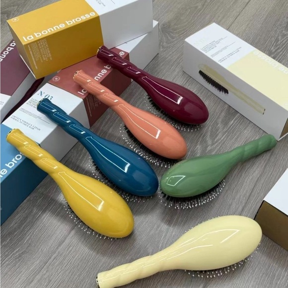 La Bonne Brosse N.03 boar bristle brush The Shine & Care Hair Brush new in box - Picture 3 of 7